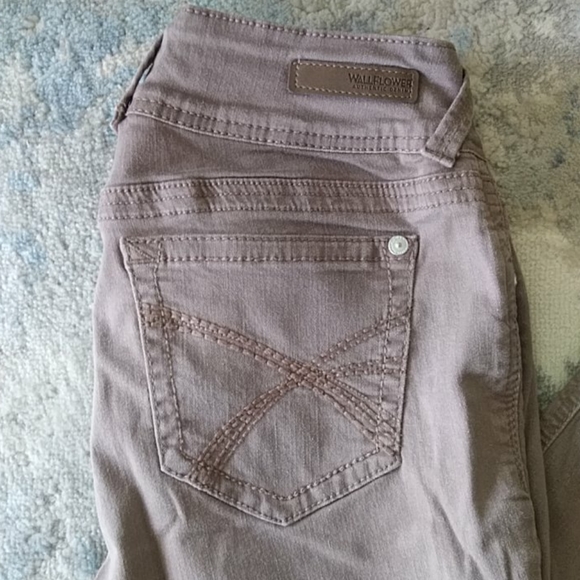 Wallflower Distressed Cuff Denim Jeans - Picture 11 of 16